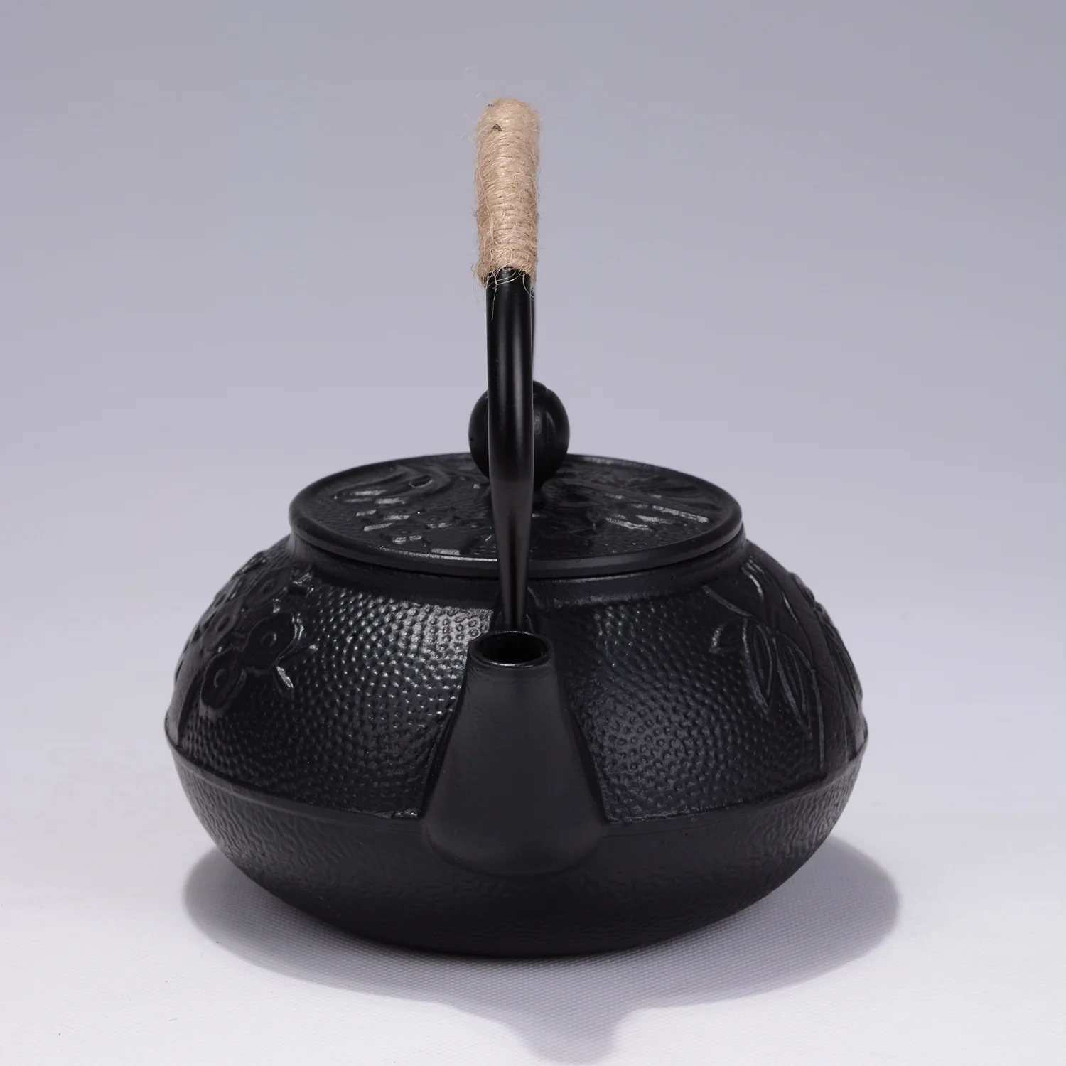 Japanese Cast Iron Teapot with - огляд і ціна Cast Iron Tetsubin
