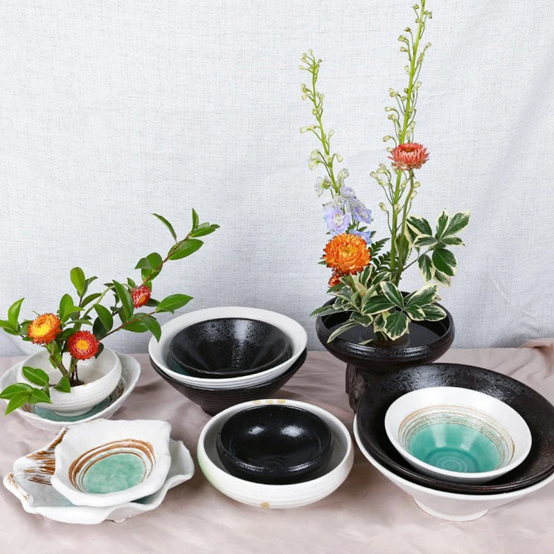 Japanese Frog Ceramic Vase Ike - огляд і ціна Ikebana Vase Kenzan